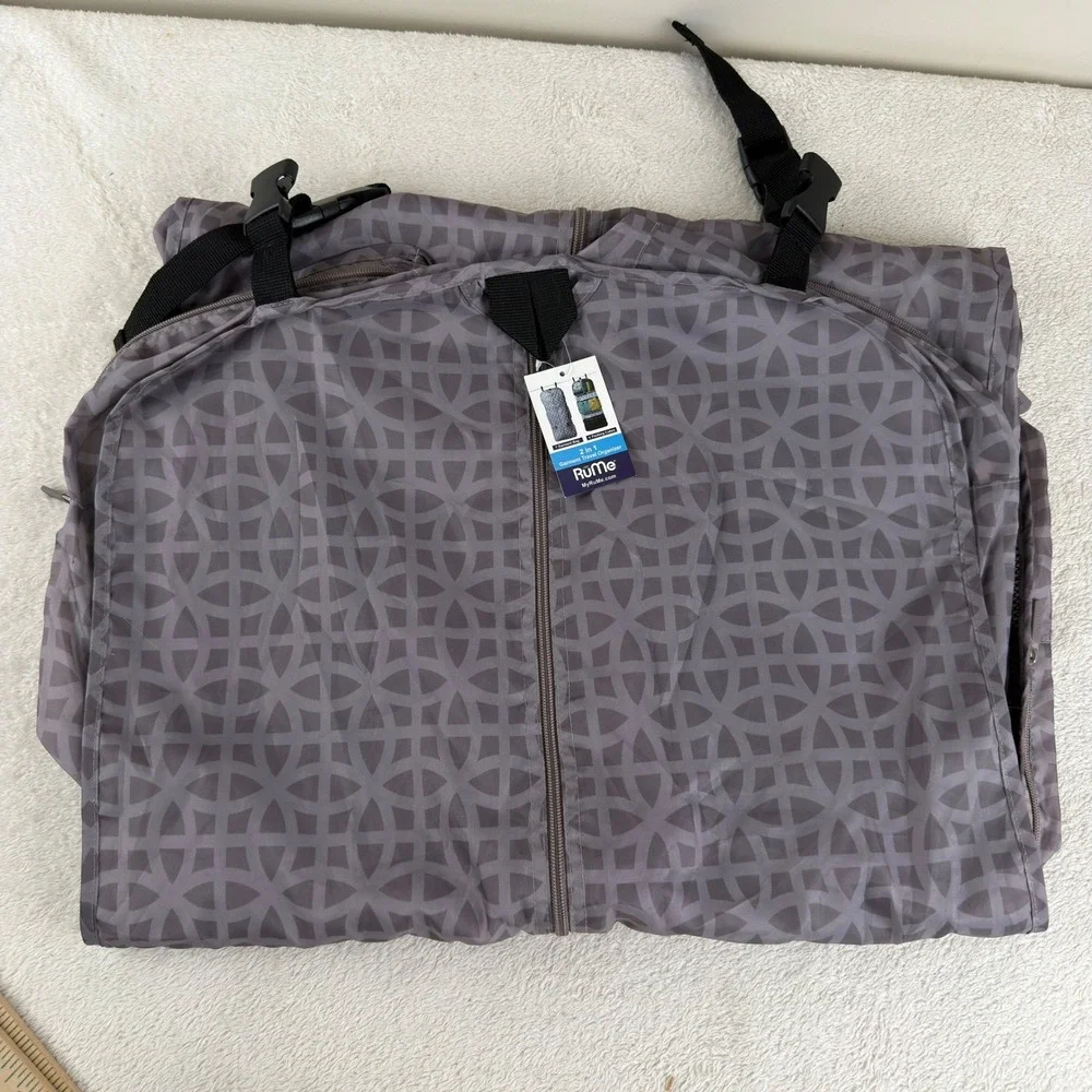 RuMe 2-in-1 Garment Travel Organizer Grey Geometric Hanging Packing Cubes Bag